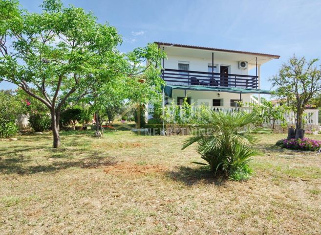 Dům na prodej 155 m² – Vir