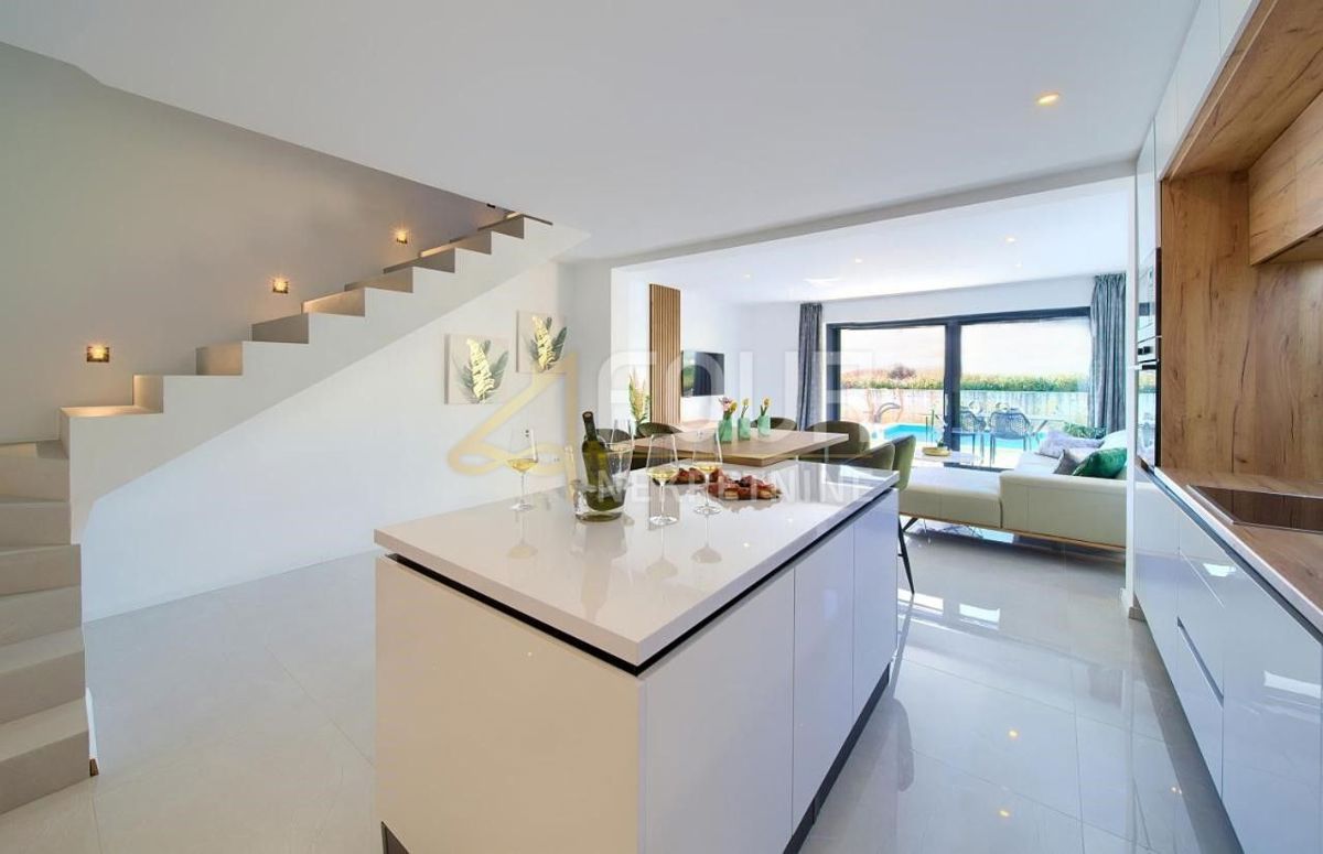 Flat For sale - PRIMORSKO-GORANSKA KRK