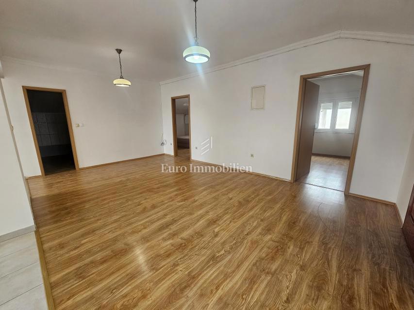 Apartma Na predaj - PRIMORSKO-GORANSKA KRK