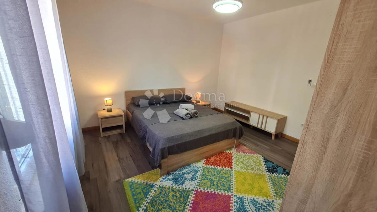 Apartmán K pronájmu - SPLITSKO-DALMATINSKA KAŠTELA