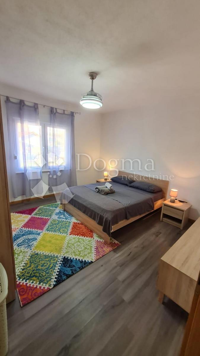 Apartmán K pronájmu - SPLITSKO-DALMATINSKA KAŠTELA