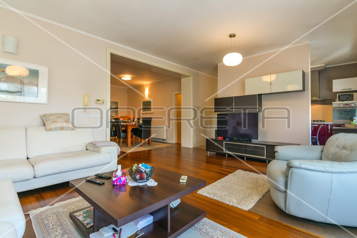 Appartement À louer - GRAD ZAGREB ZAGREB