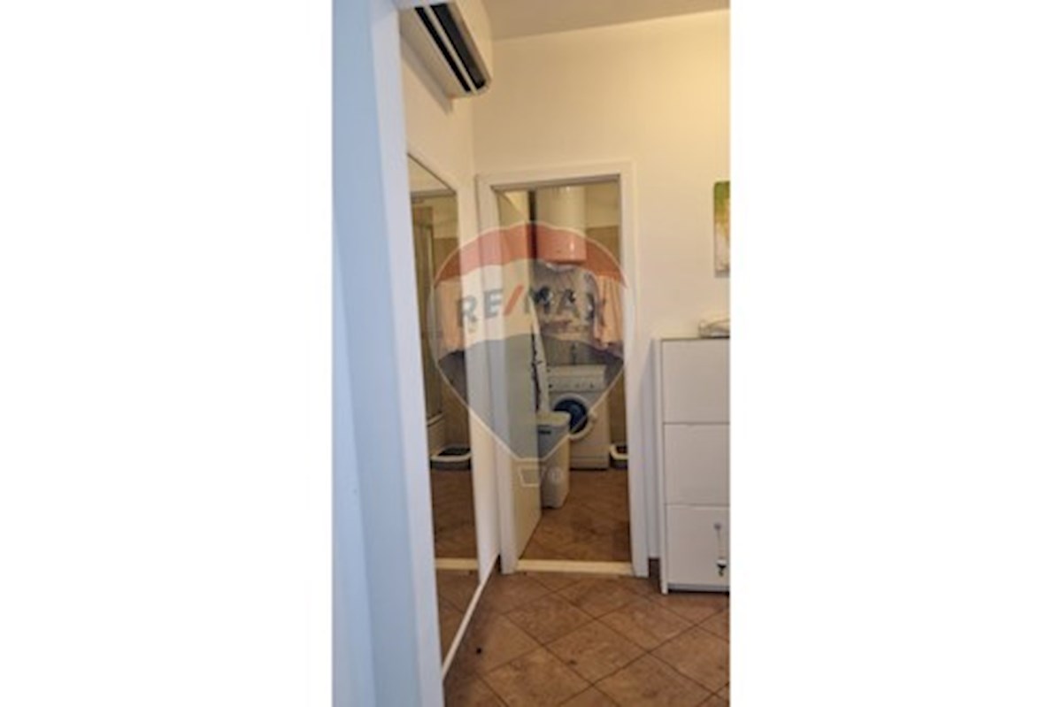 Appartement À louer - SPLITSKO-DALMATINSKA SPLIT