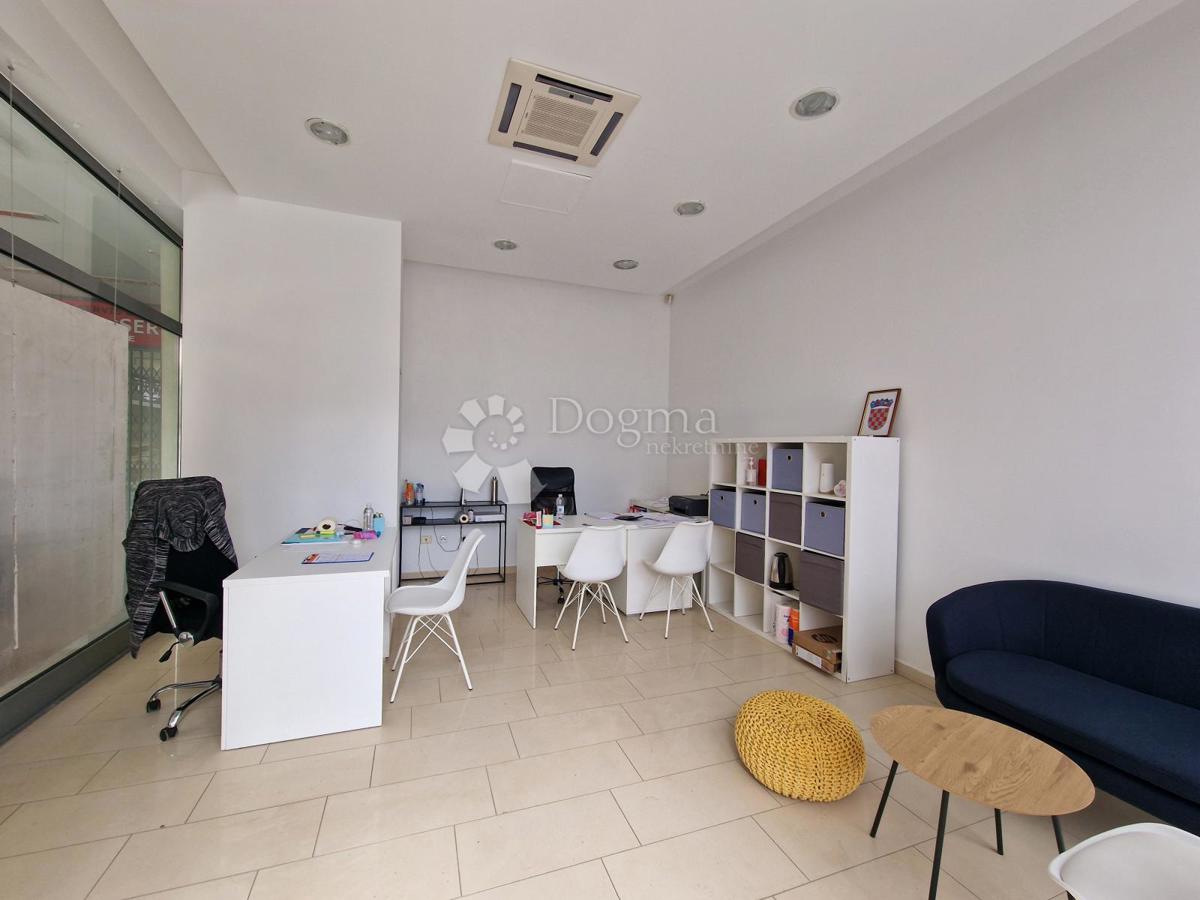 Business premises For rent