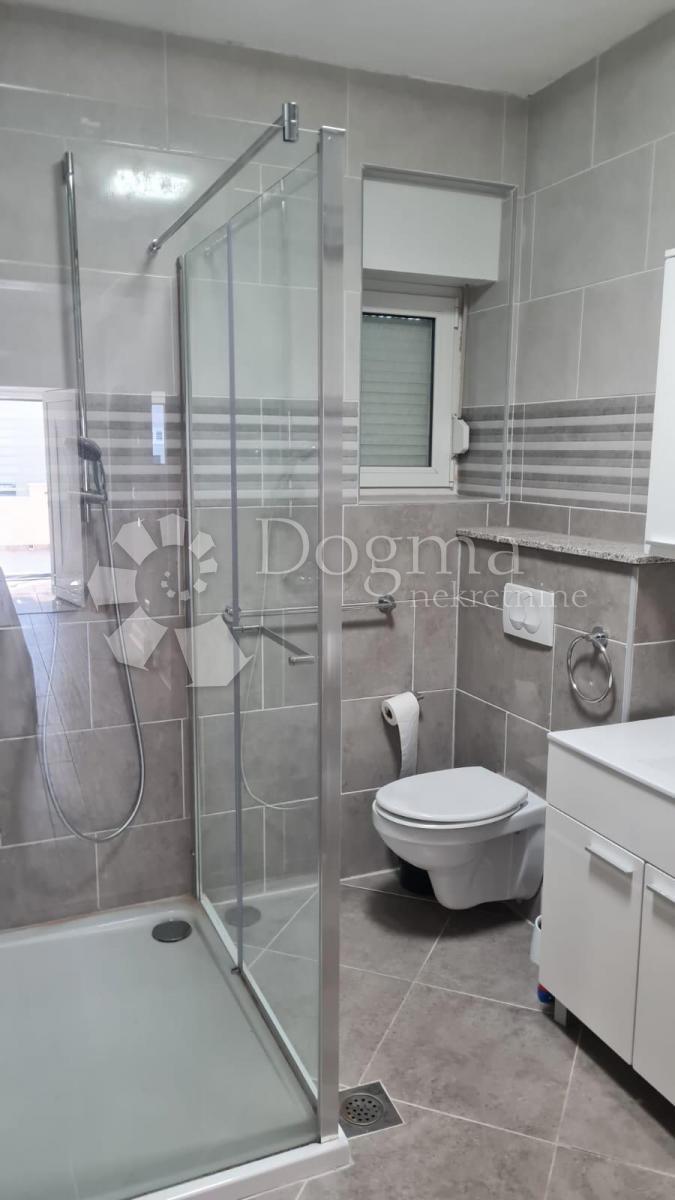 Flat For rent - SPLITSKO-DALMATINSKA KAŠTELA