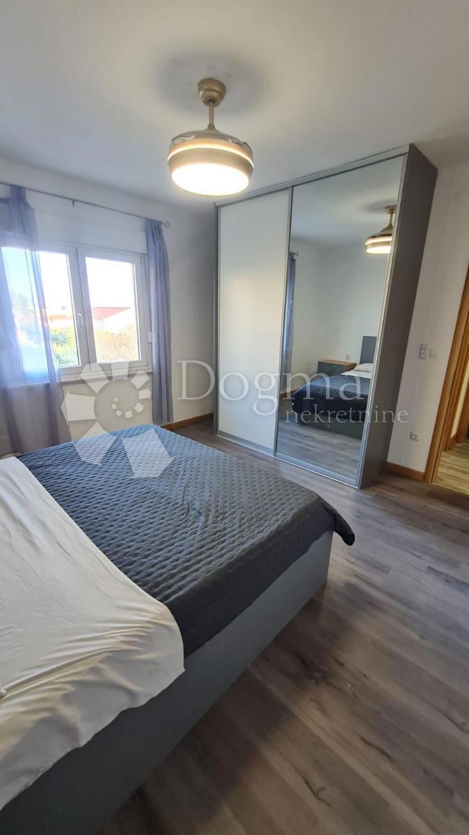 Apartmán K pronájmu - SPLITSKO-DALMATINSKA KAŠTELA