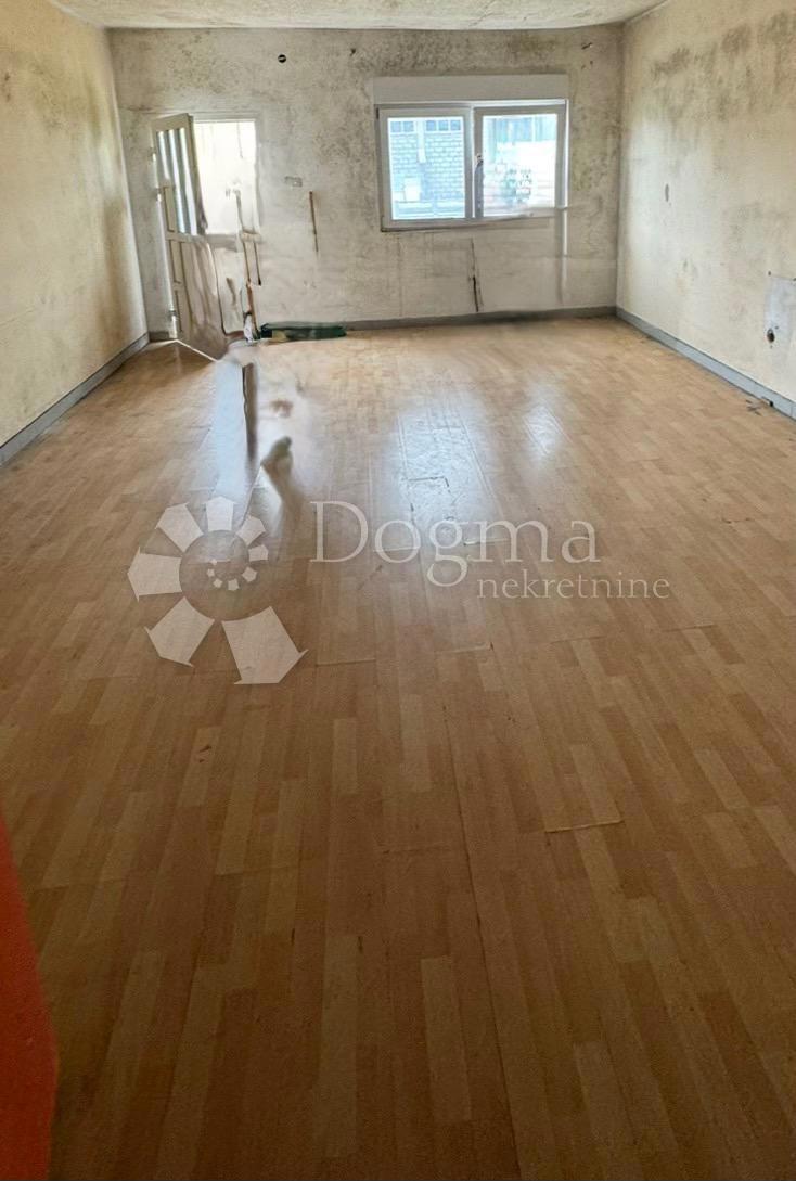 Business premises For rent - ZAGREBAČKA JASTREBARSKO