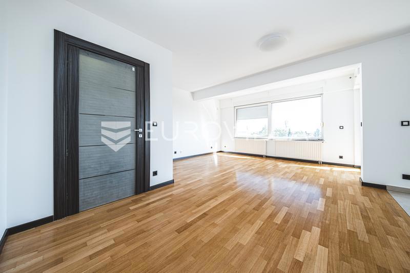 Apartmán Na predaj - GRAD ZAGREB ZAGREB