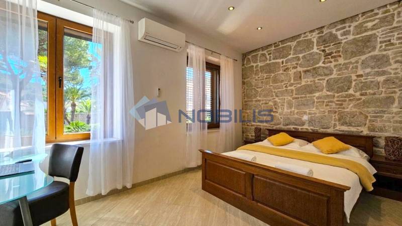 House For sale - SPLITSKO-DALMATINSKA VIS