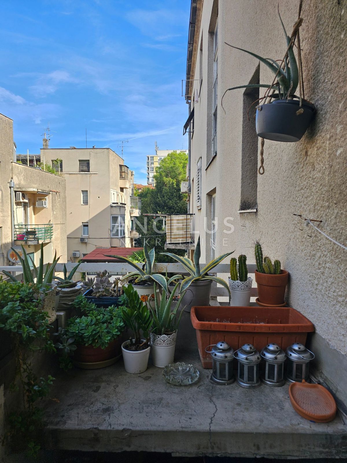 Appartement À louer - SPLITSKO-DALMATINSKA SPLIT