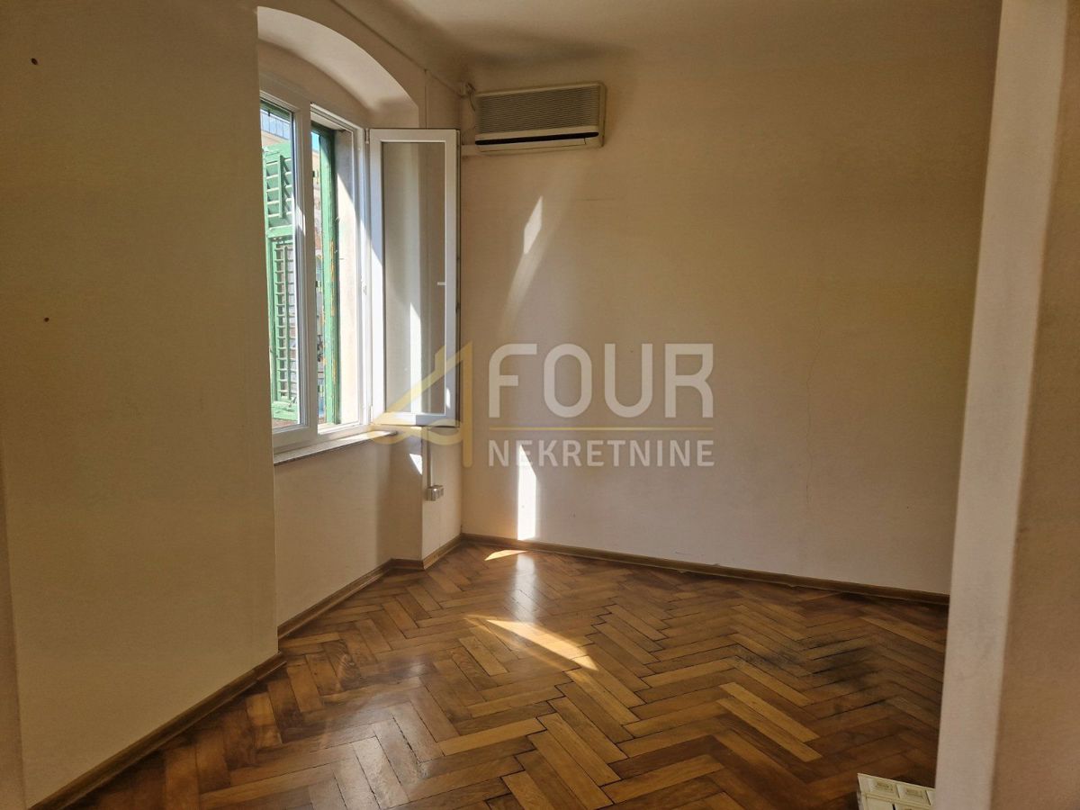 Appartement À louer - Primorsko-goranska Rijeka - foto 2/4