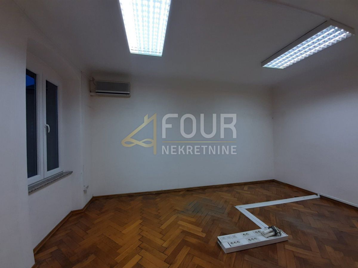 Appartement À louer - Primorsko-goranska Rijeka - foto 3/4