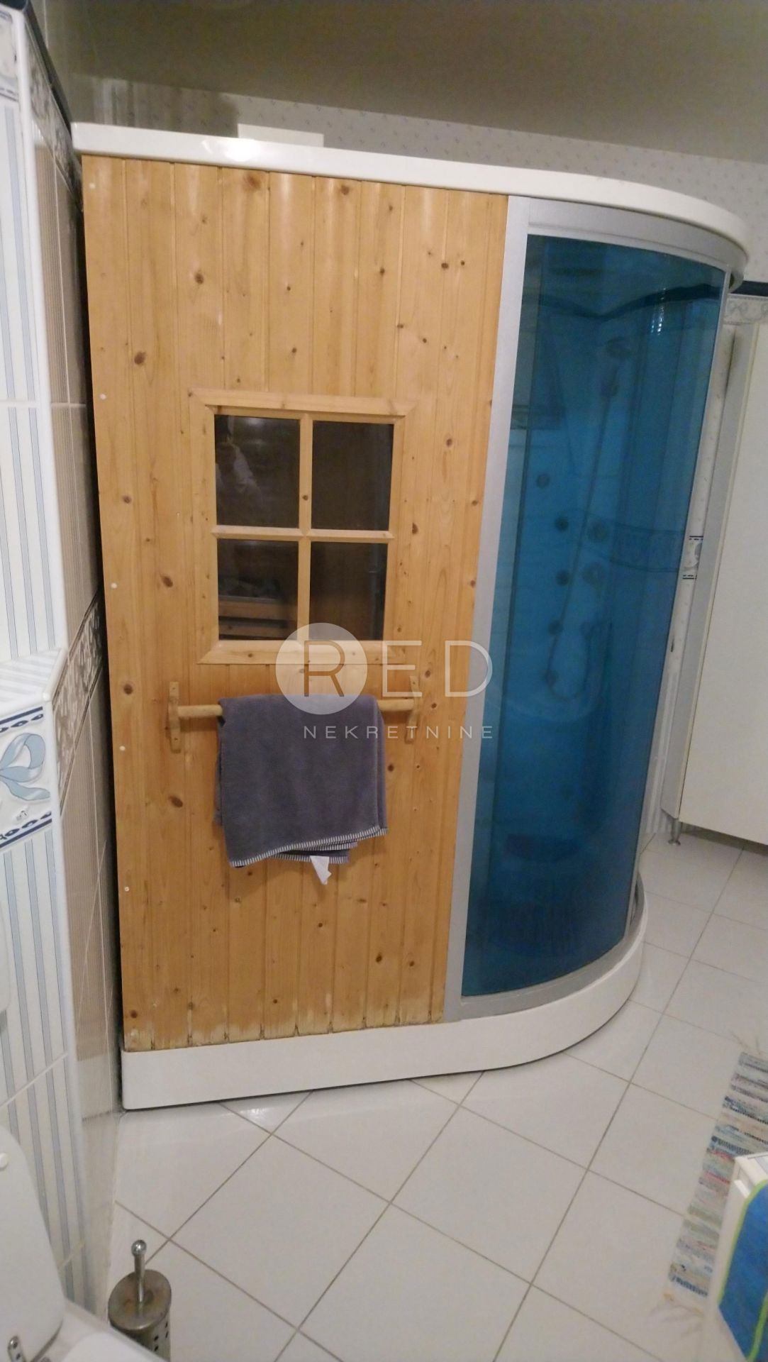 Apartma Za najem - OSJEČKO-BARANJSKA OSIJEK