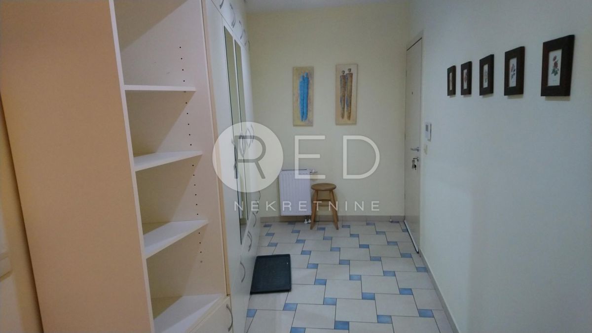 Apartma Za najem - OSJEČKO-BARANJSKA OSIJEK