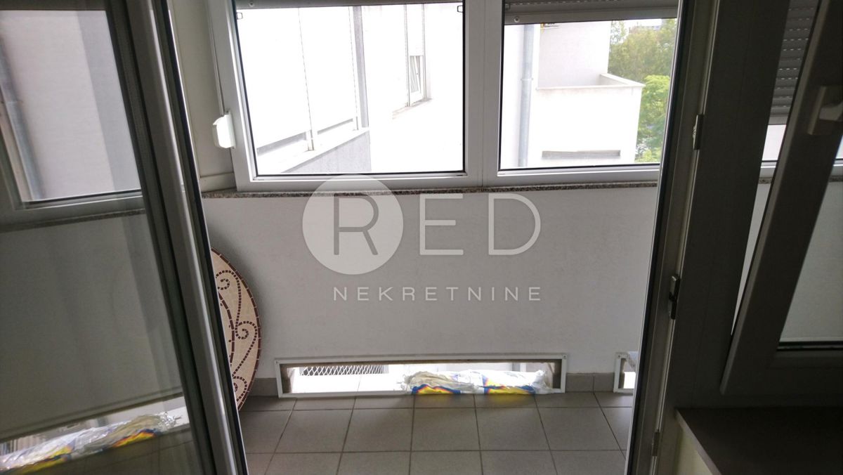 Apartma Za najem - OSJEČKO-BARANJSKA OSIJEK