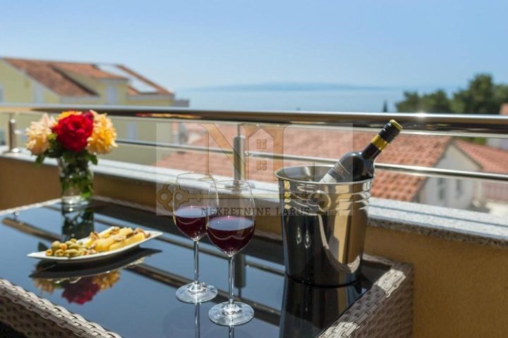 Flat for sale 150 m² – Okrug Gornji