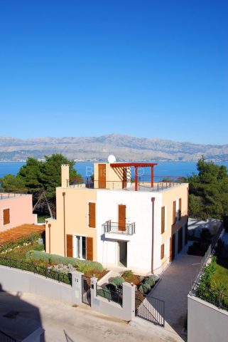 Casa In vendita - Splitsko-dalmatinska Supetar - foto 3/27