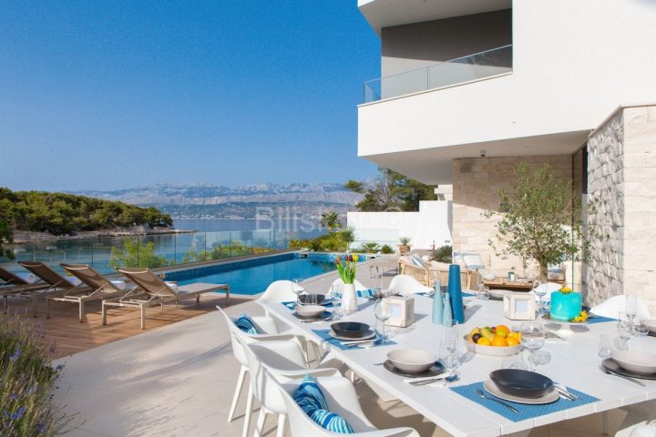 Maison à vendre – Splitska