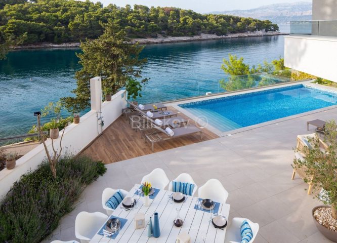 House For sale - Splitsko-dalmatinska Supetar - foto 2/31