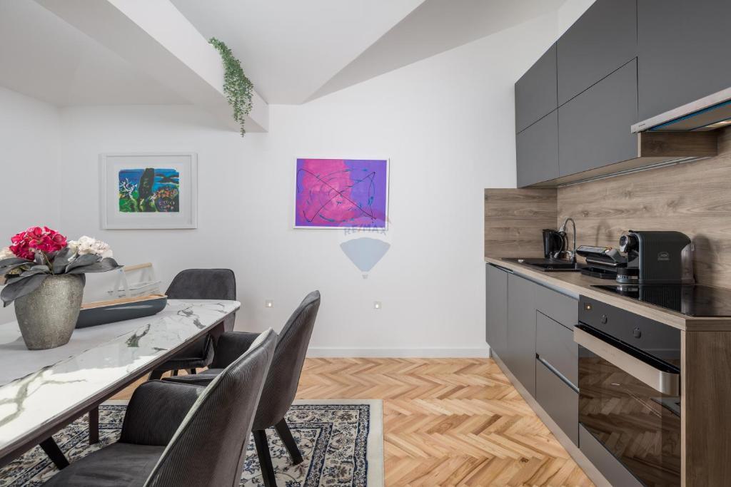 Apartment Zu vermieten - PRIMORSKO-GORANSKA OPATIJA