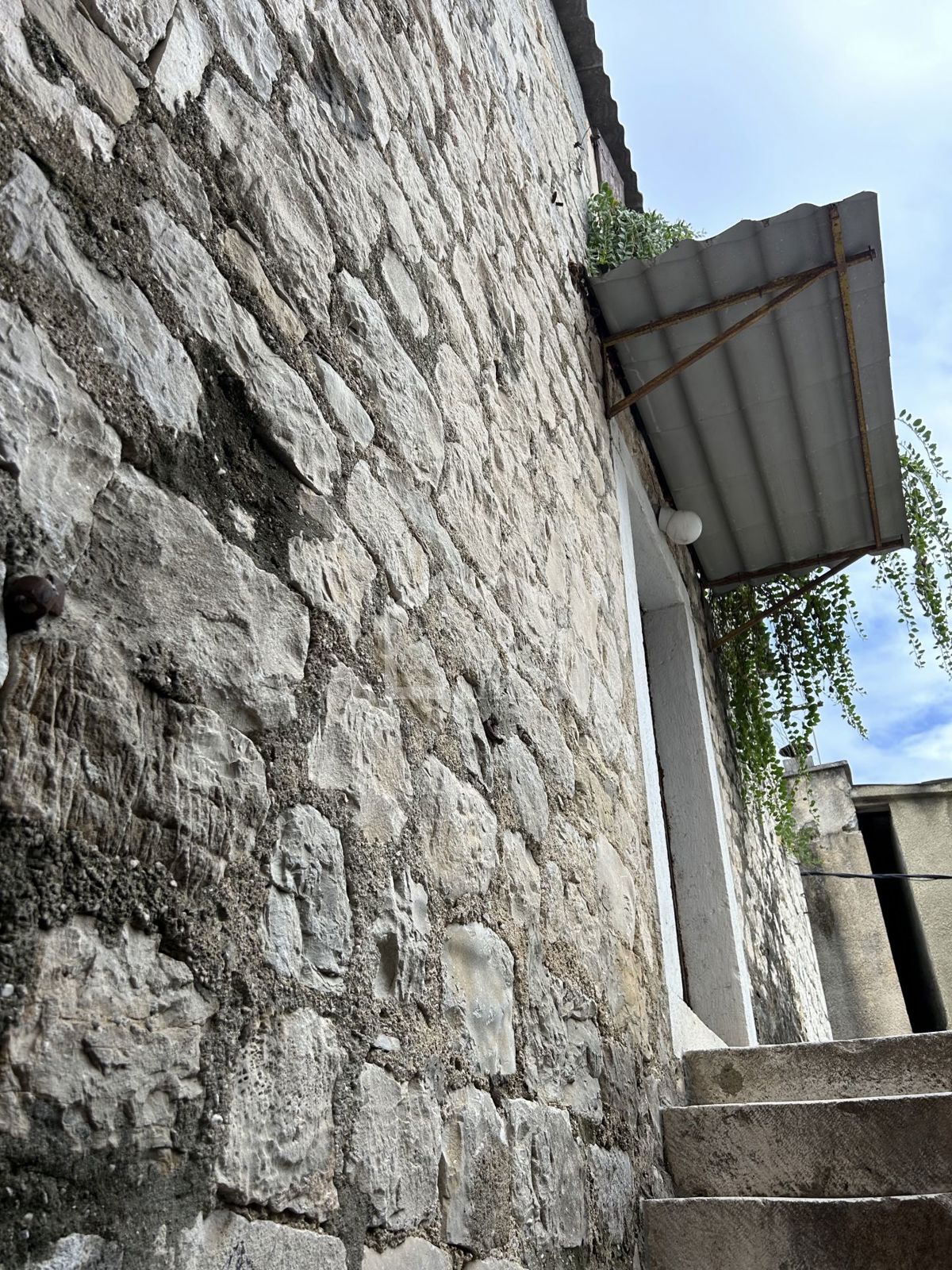 Dom Na predaj - SPLITSKO-DALMATINSKA KAŠTELA