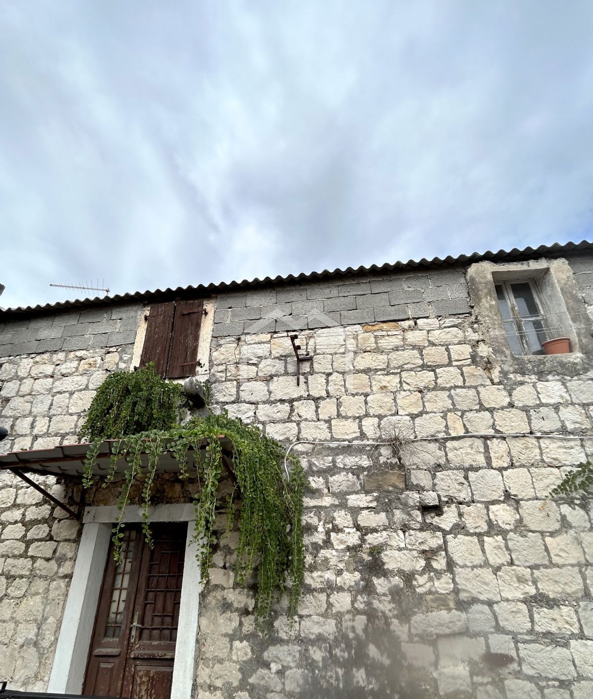Dom Na predaj - SPLITSKO-DALMATINSKA KAŠTELA