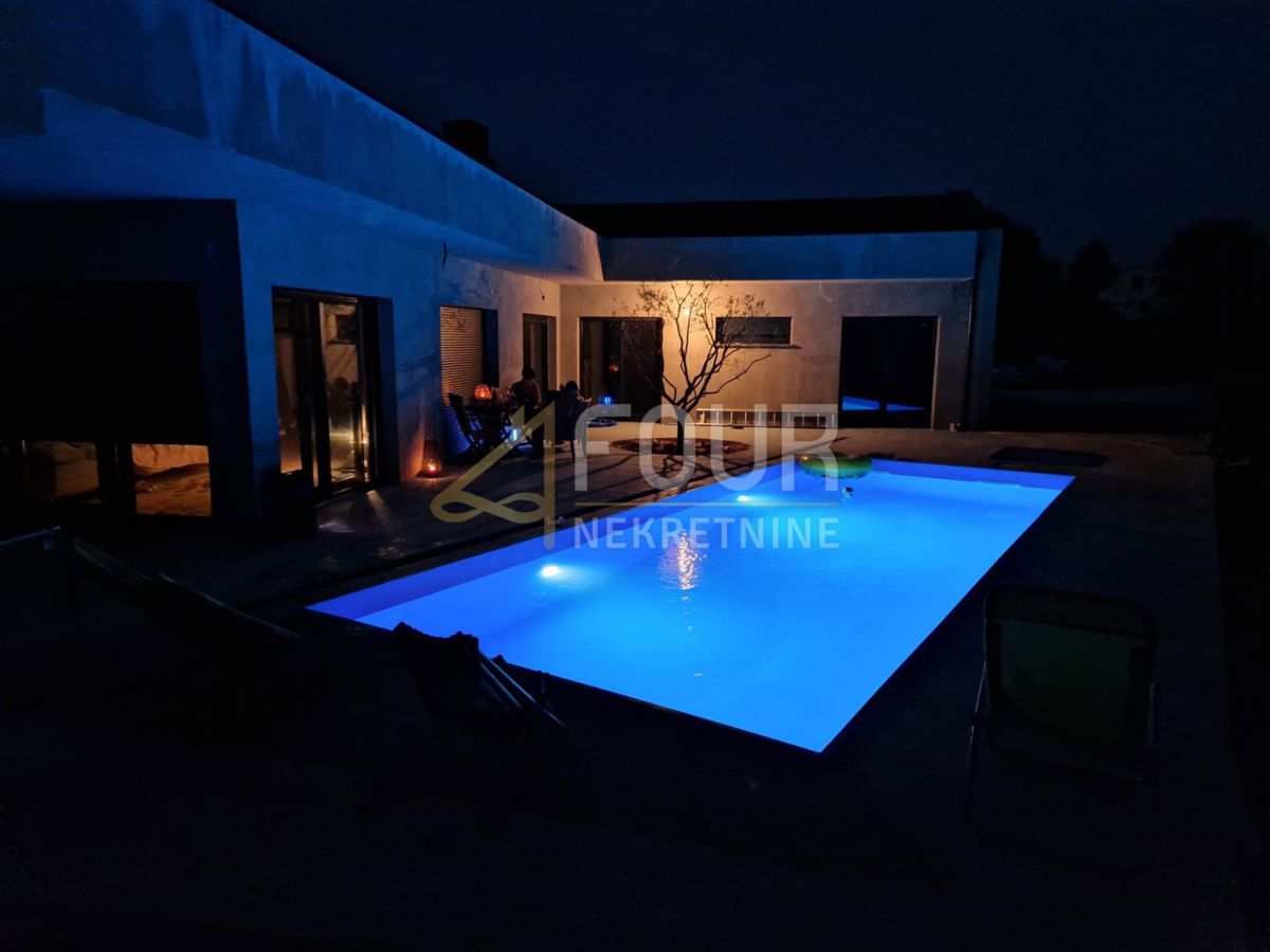 Casa In vendita - ISTARSKA KANFANAR
