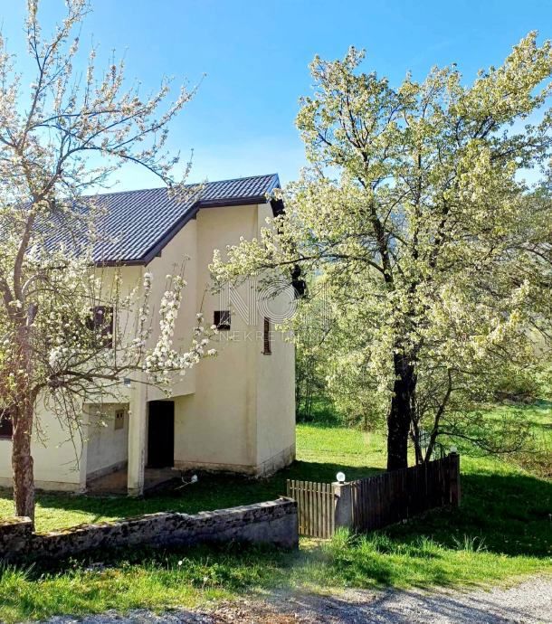 House For sale - LIČKO-SENJSKA GOSPIĆ