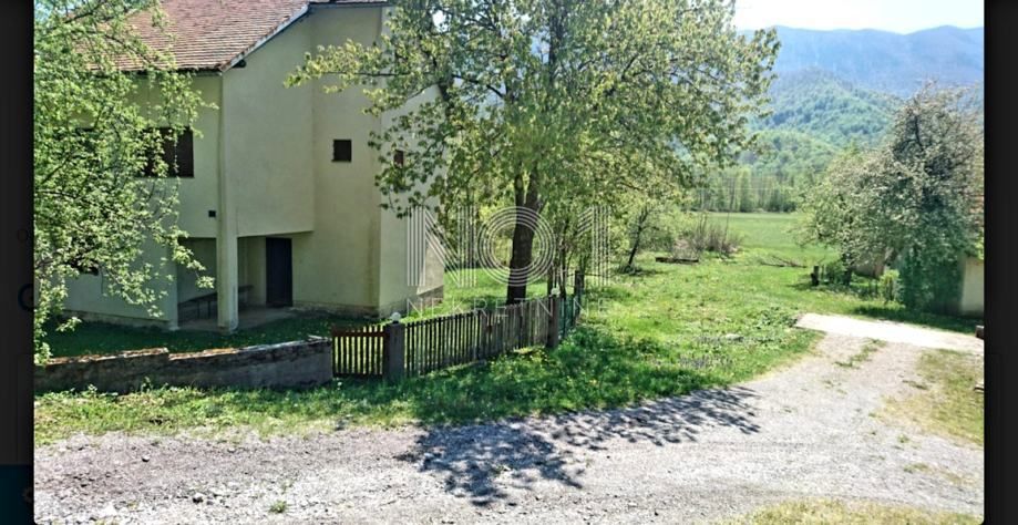 House For sale - LIČKO-SENJSKA GOSPIĆ