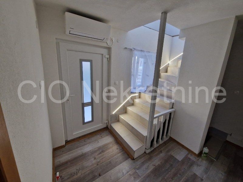 House For sale - SPLITSKO-DALMATINSKA OMIŠ