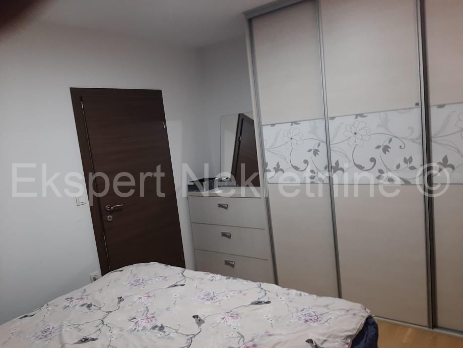 Flat For sale - SPLITSKO-DALMATINSKA PODSTRANA