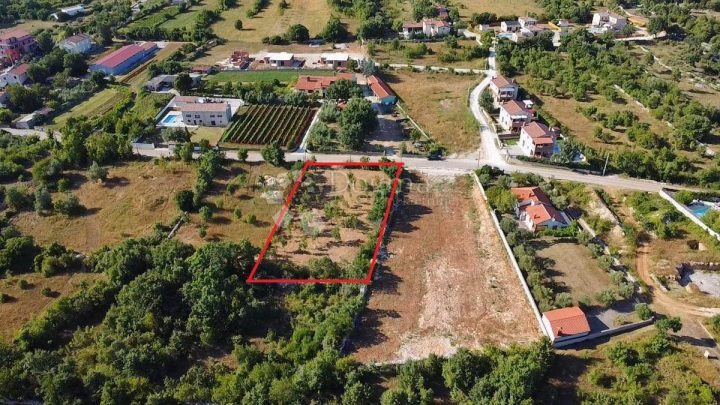 Terreno In vendita - Istarska Svetvinčenat - foto 2/2