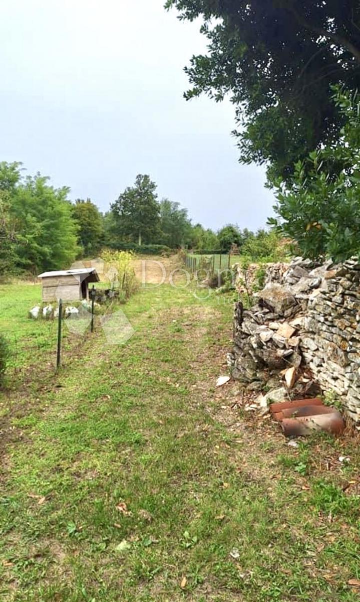 Pozemok Na predaj - ISTARSKA ŽMINJ