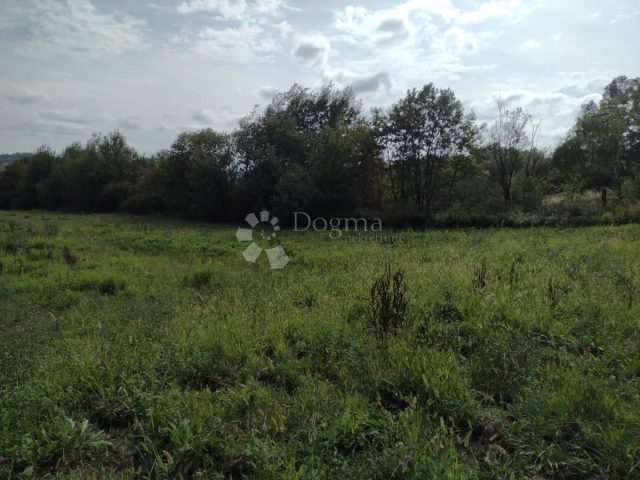 Terrain à vendre 60496 m² – Stipan