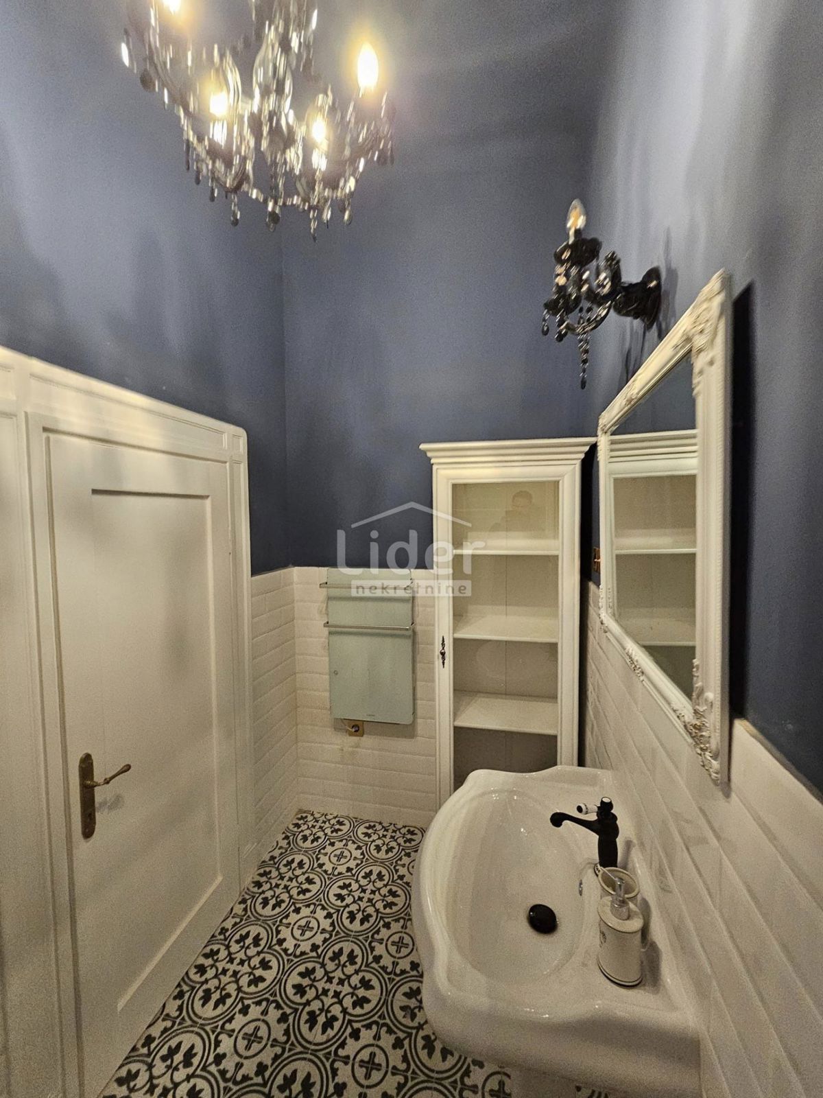 Appartement À louer - PRIMORSKO-GORANSKA RIJEKA