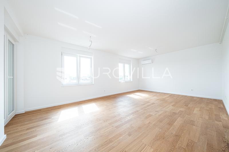 Apartma Na predaj - ZAGREBAČKA SVETA NEDELJA