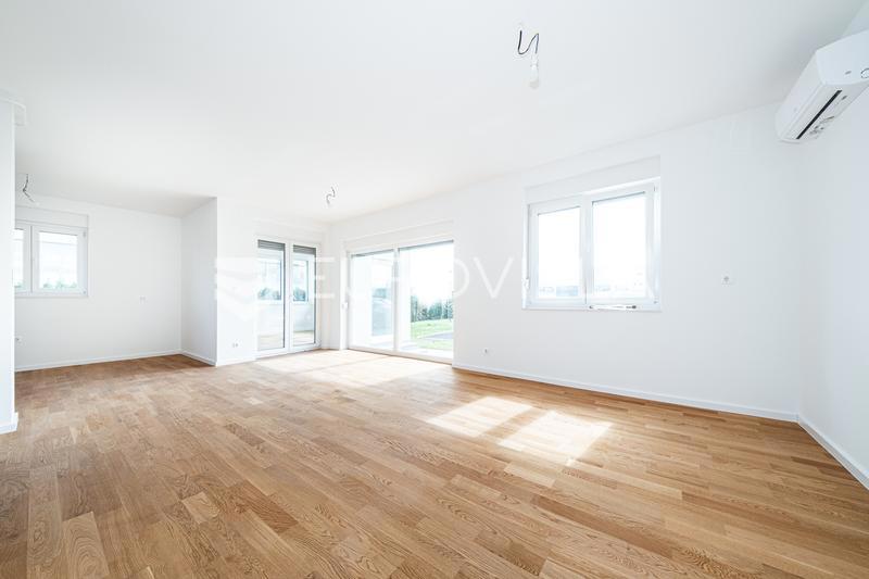 Apartma Na predaj - ZAGREBAČKA SVETA NEDELJA