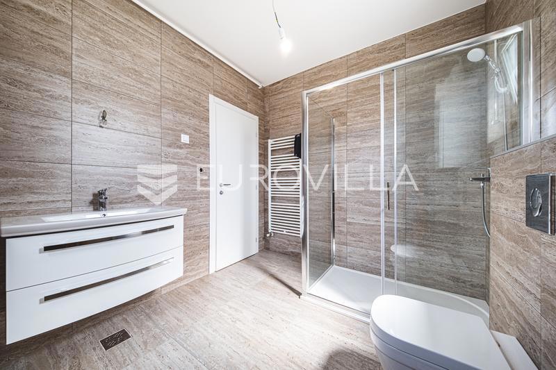 Apartma Na predaj - ZAGREBAČKA SVETA NEDELJA