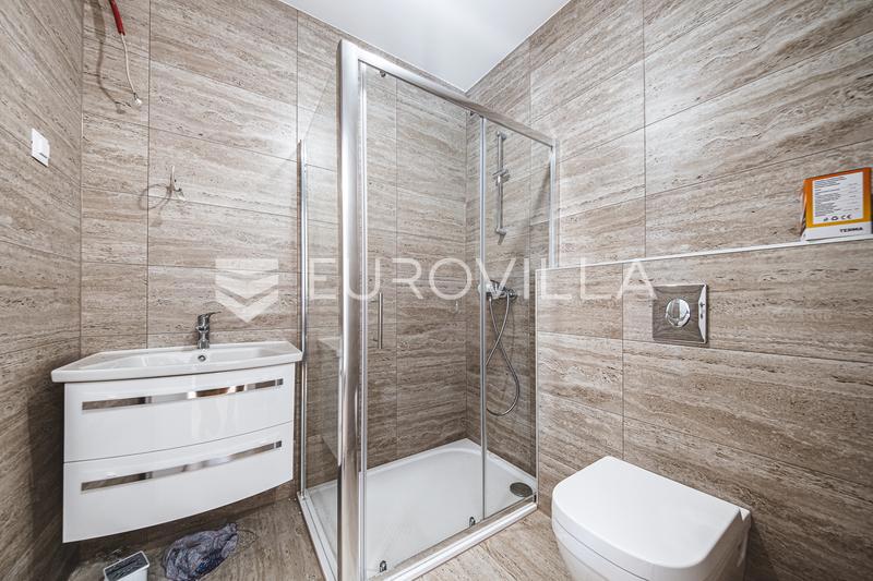 Apartma Na predaj - ZAGREBAČKA SVETA NEDELJA