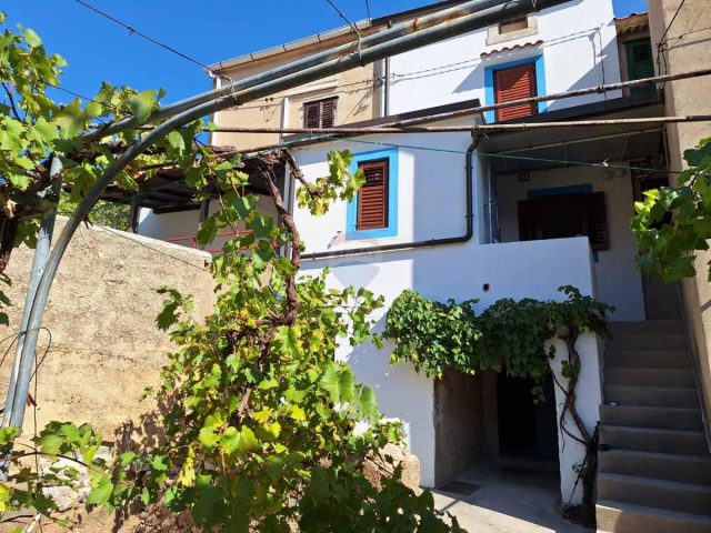House for sale 77 m² – Draga Bašćanska