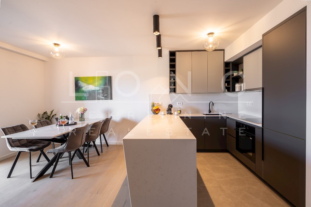 Apartment Zu vermieten - SPLITSKO-DALMATINSKA MAKARSKA