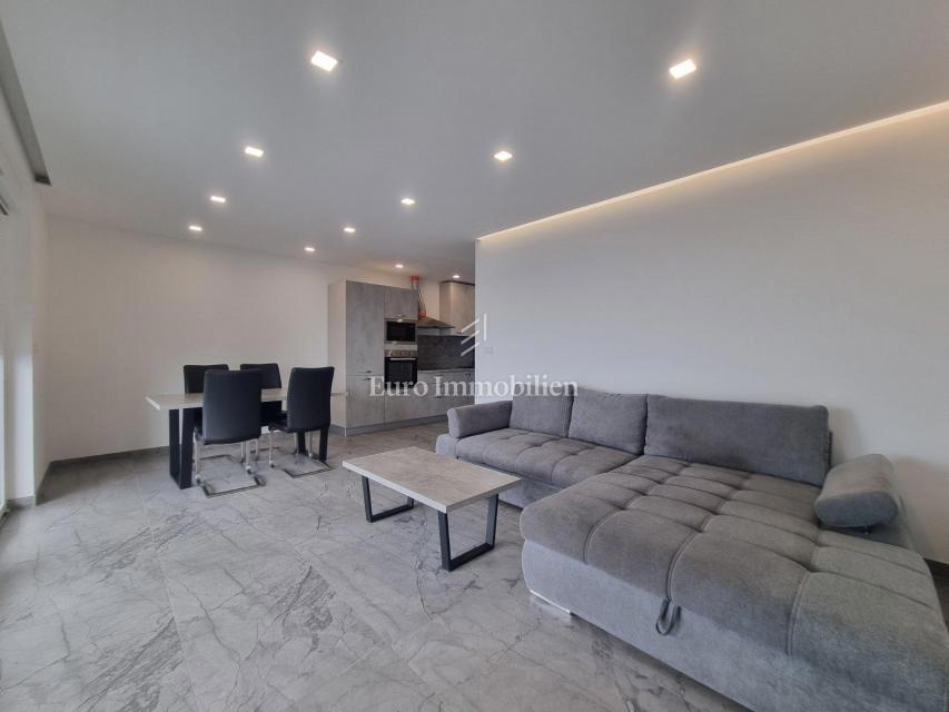 Apartma Na predaj - PRIMORSKO-GORANSKA CRIKVENICA