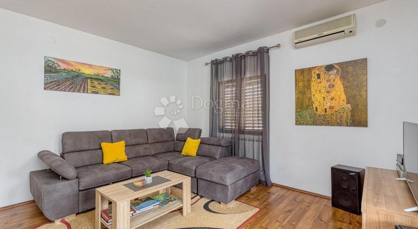 Haus Zu verkaufen - ISTARSKA MARČANA