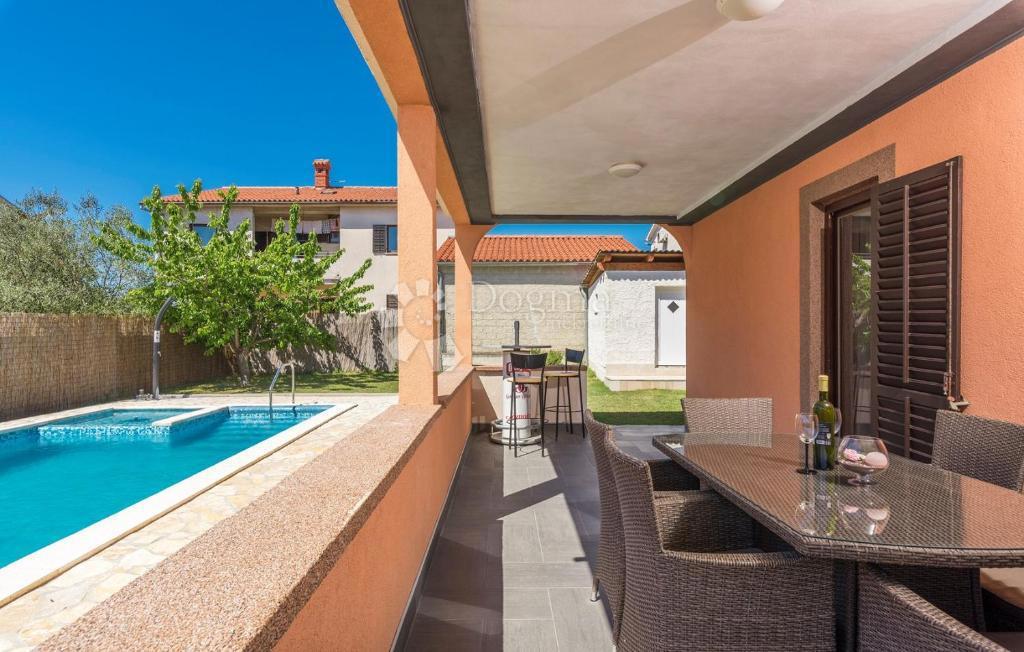 Haus Zu verkaufen - ISTARSKA MARČANA