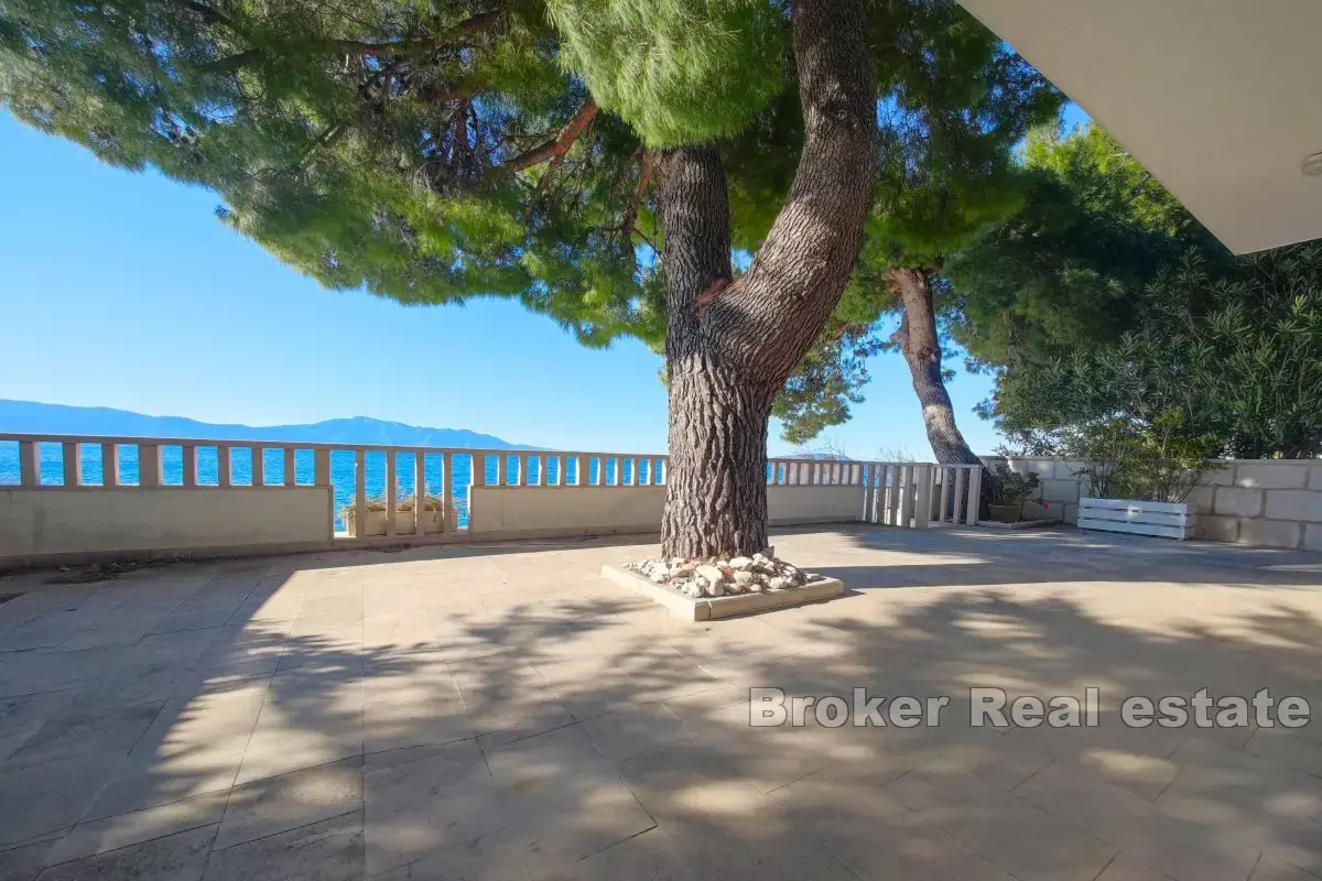 House For sale - SPLITSKO-DALMATINSKA MAKARSKA