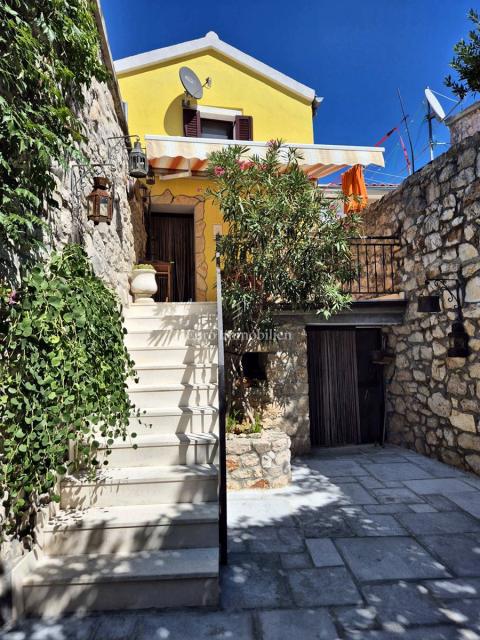 Stone houses Croatia - House For sale MURTER