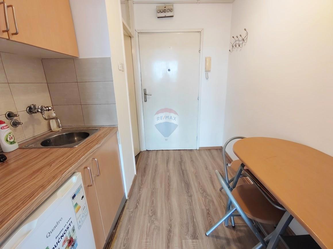 Apartmán Na prodej - KARLOVAČKA KARLOVAC