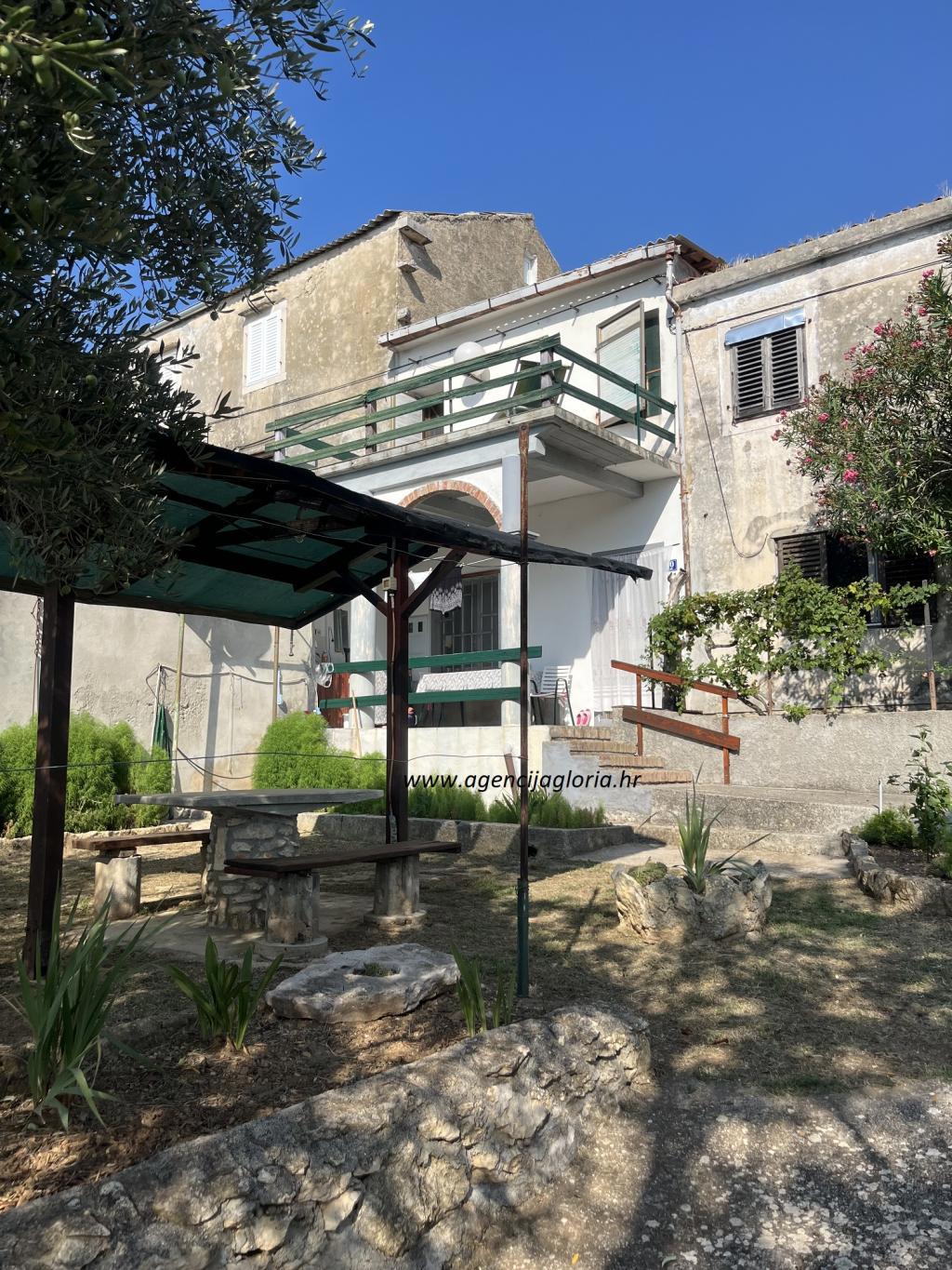 Kuća Na prodaju - ZADARSKA UGLJAN