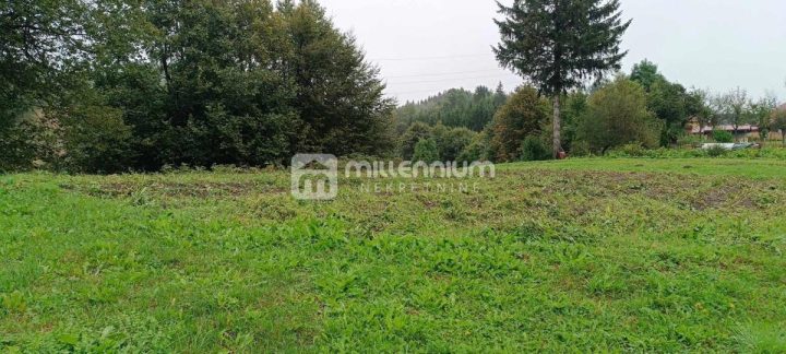 Pozemok na predaj 691 m² – Ravna Gora