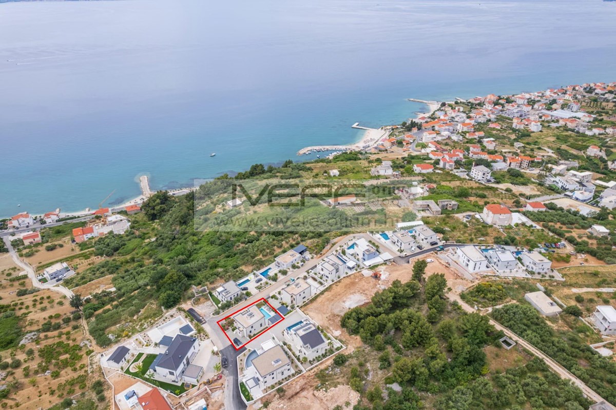 House For sale - SPLITSKO-DALMATINSKA SPLIT